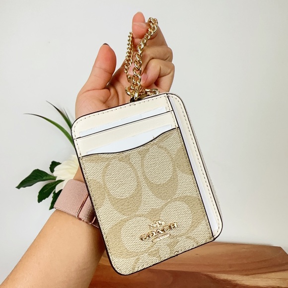 NWT Coach Zip Card Case In Signature Canvas - Picture 2 of 5